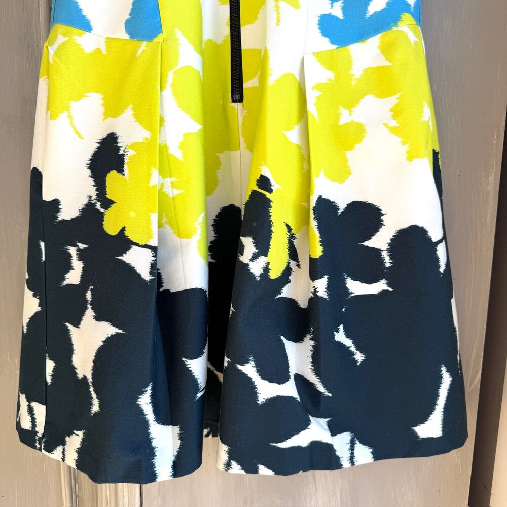 Milly Floral Split Neck Racerback Pleated Minidress Blue Yellow Size 6 - Picture 12 of 16